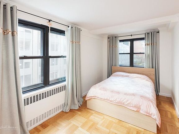 5th image of 135 E 54th St APT 7A