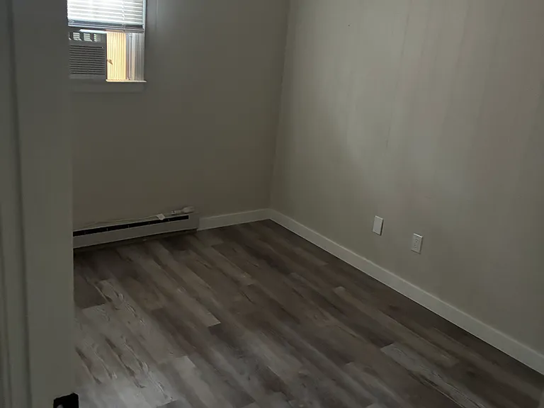 409 Lindsay Rd — Photo 9