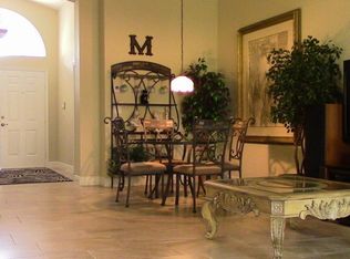 2704 Pointe Cir, Greenacres, FL 33413