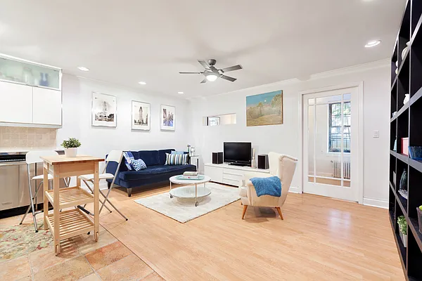 Sold by Compass | media 1