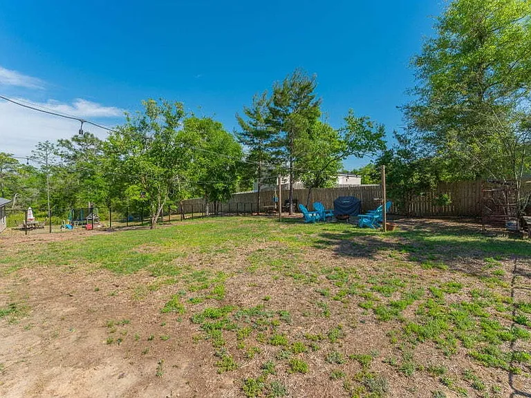 150 E Hibiscus Ave — Photo 23