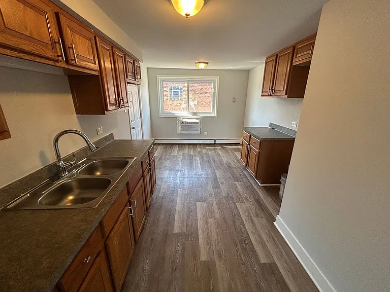 14501 Torrence Avenue — Photo 9