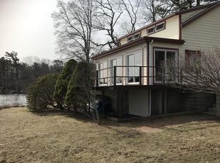 86 Phillips Rd, Pembroke, MA 02359