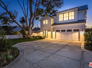 3715 Grand View Blvd, Los Angeles, CA 90066