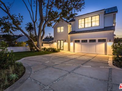 3715 Grand View Blvd, Los Angeles, CA, 90066