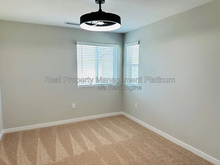 616 Ophelia Ave — Photo 25