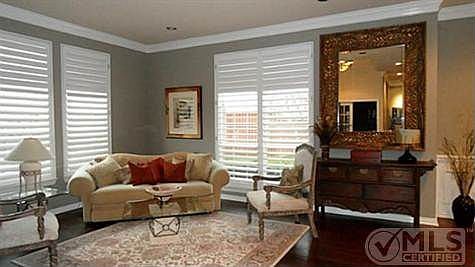 3rd image of 7500 Tara Ct