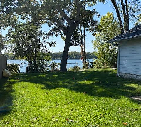 2nd image of 33558 N Lake Shore Dr