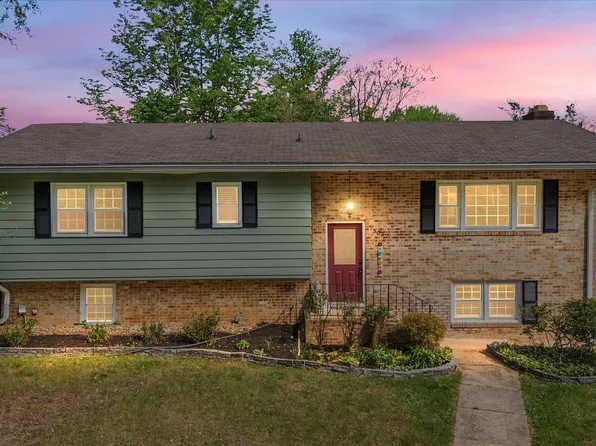 3037 Pike Dr, Riva, MD 21140