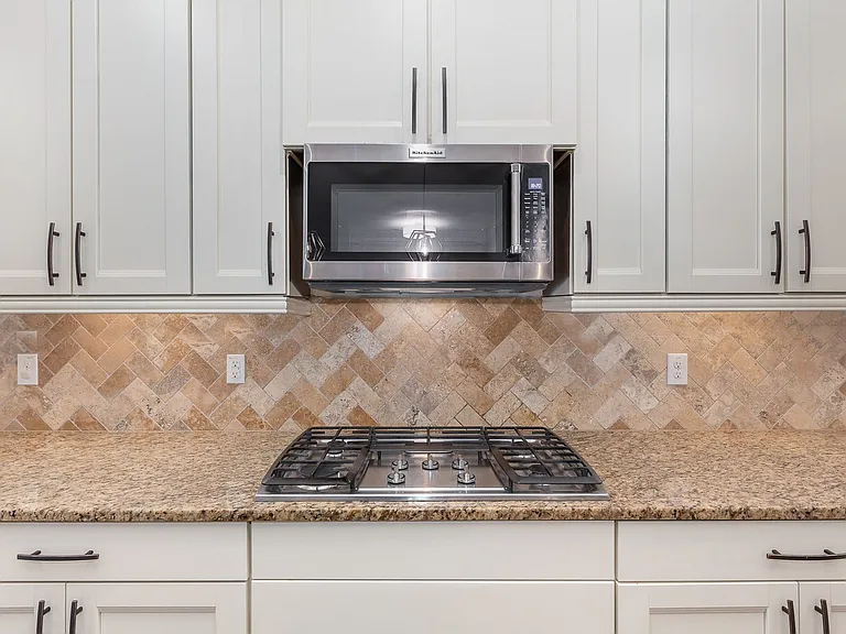 2405 Trenton Park Ln — Photo 18