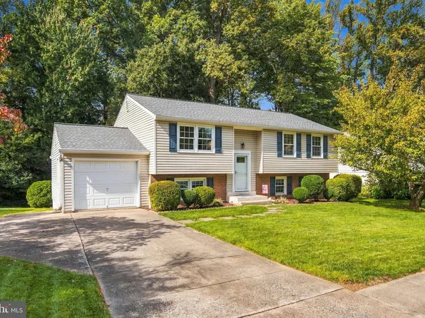 5038 Kenerson Dr, Fairfax, VA 22032