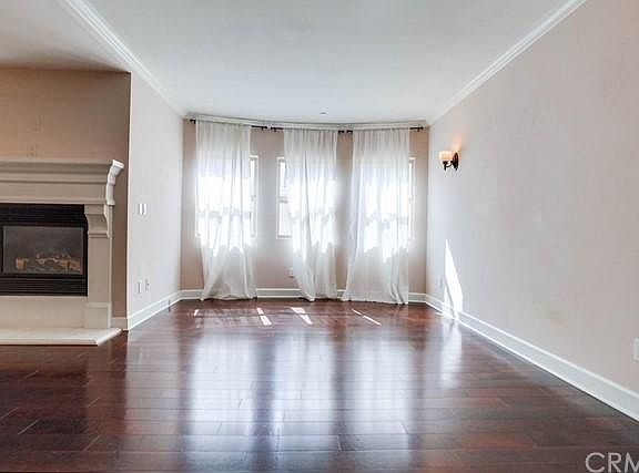 3rd image of 1522 Amherst Ave APT 402