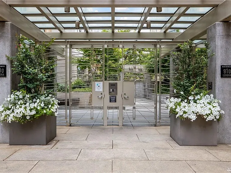 900 Lenora St #W1005 — Photo 22