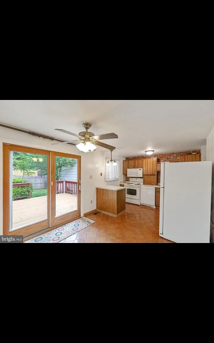 19212 Saint Johnsbury Ln — Photo 3
