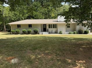 1405 Lakeview Dr, Pineville, NC 28134