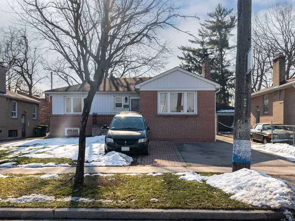 91 Bishop Ave, Toronto, ON M2M 1Z5