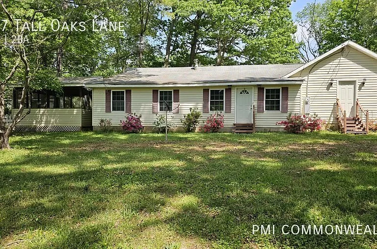 457 Tall Oaks Ln — Photo 1