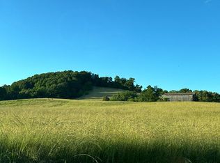 712 Egypt Rd, Bluff City, TN 37618