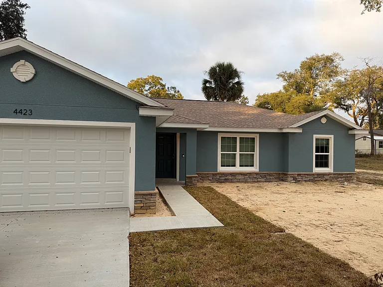 4423 NE 8th Pl — Photo 33