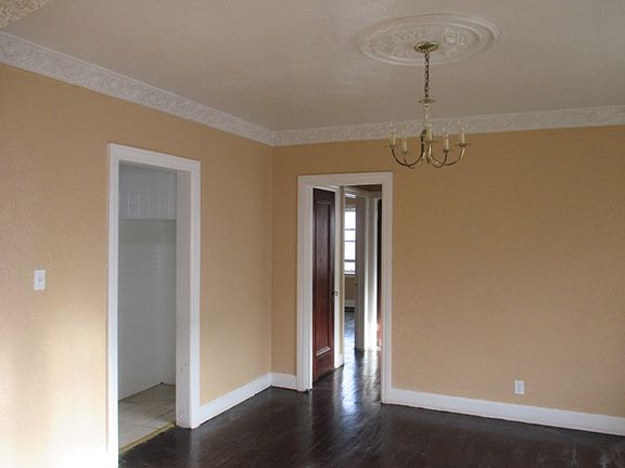 5th image of 17330 Roselawn St