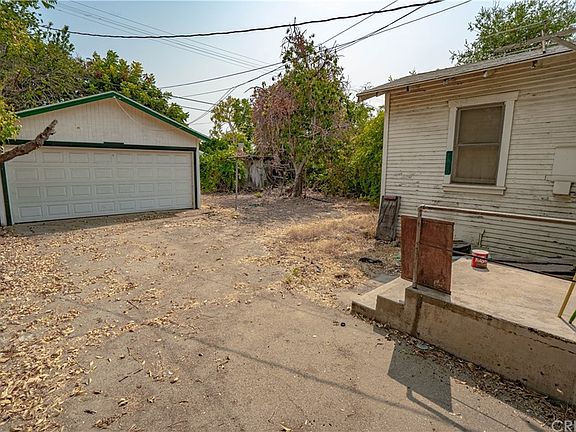 5th image of 14142 Emelita St