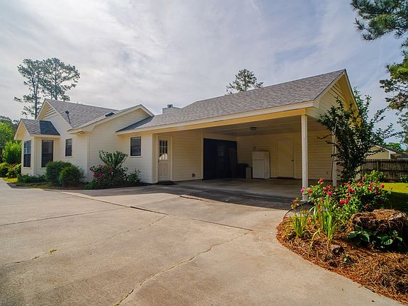 4th image of 2826 Willow Wood Cir