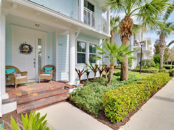 1227 N Community Drive, Jupiter, FL 33458