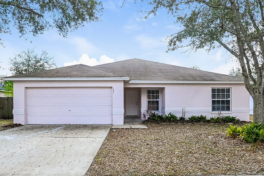 4 bed, 2.0 bath, 1661 sqft, $3,750 — Photo 1