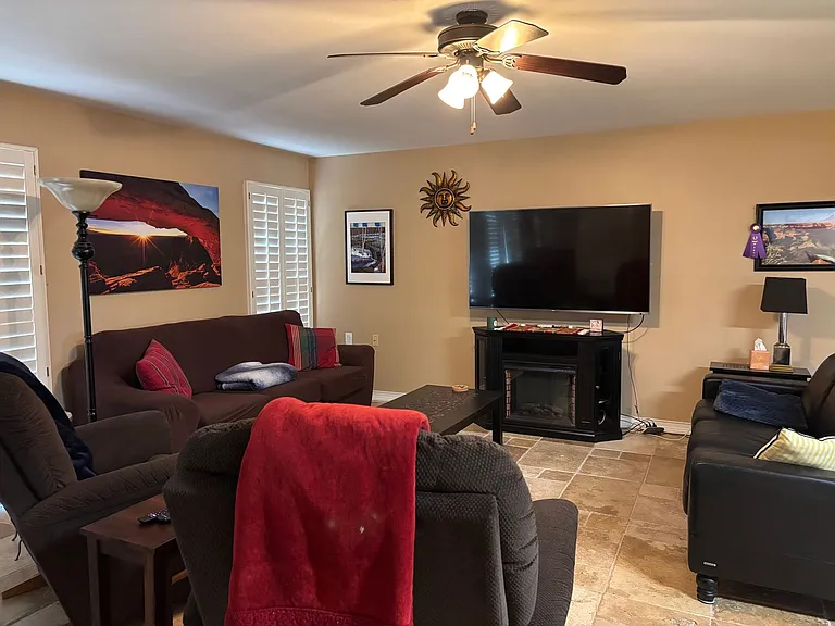 13 Leisure World — Photo 12