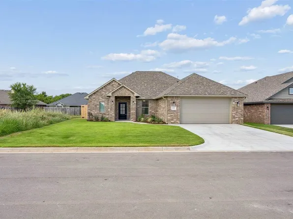 209 NW Pine Ave, Cache, OK 73527