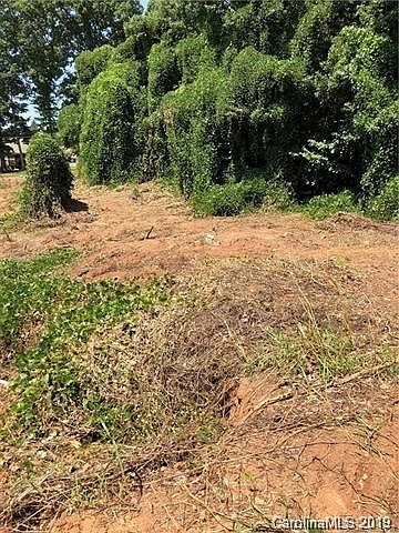 1st image of 1743 Forest Lake Dr