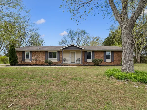 121 Crockett Ct, Smyrna, TN 37167