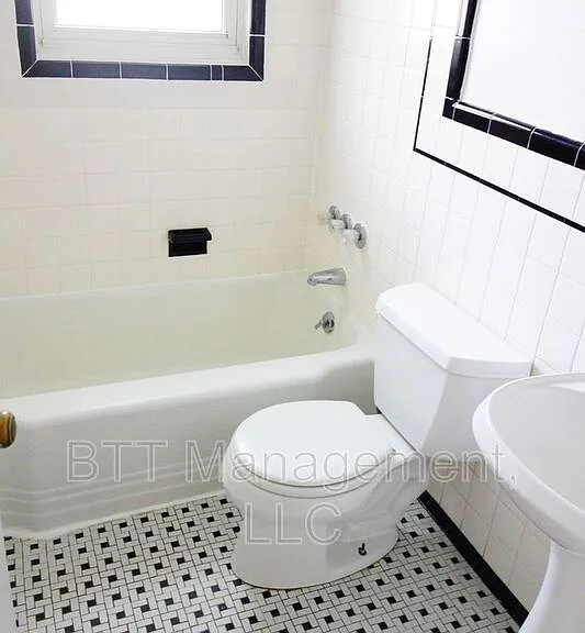 8206 Greenwood Ave #5 — Photo 59