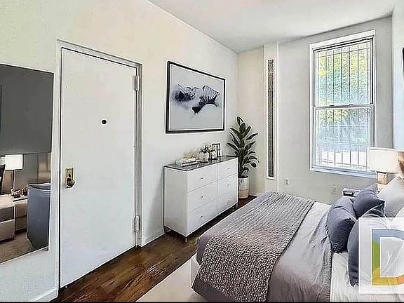 4th image of 196 Sackett St #1D