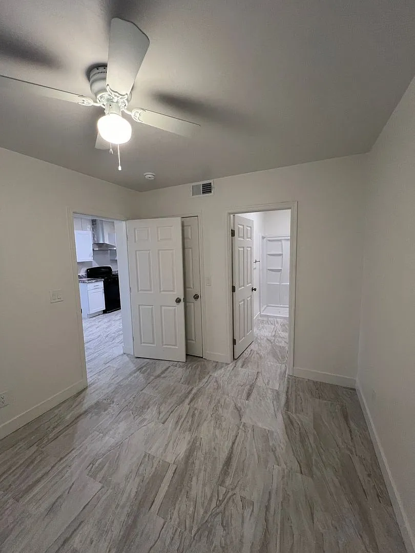 Recently Remodeled 1 Bed. Apt. Near Shopping & Public Transportation — Photo 4