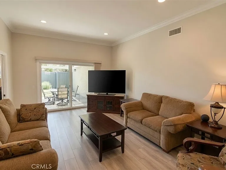 42 Grant — Photo 7