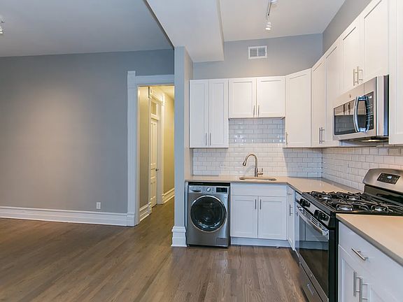 3rd image of 801 N Wabash Ave APT 4S