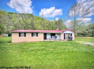 3303 Wickwire Rd, Grafton, WV 26354