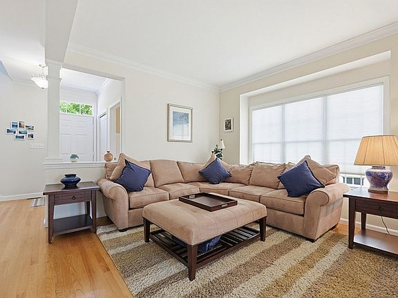 4th image of 4 Daisy Ln Unit 4