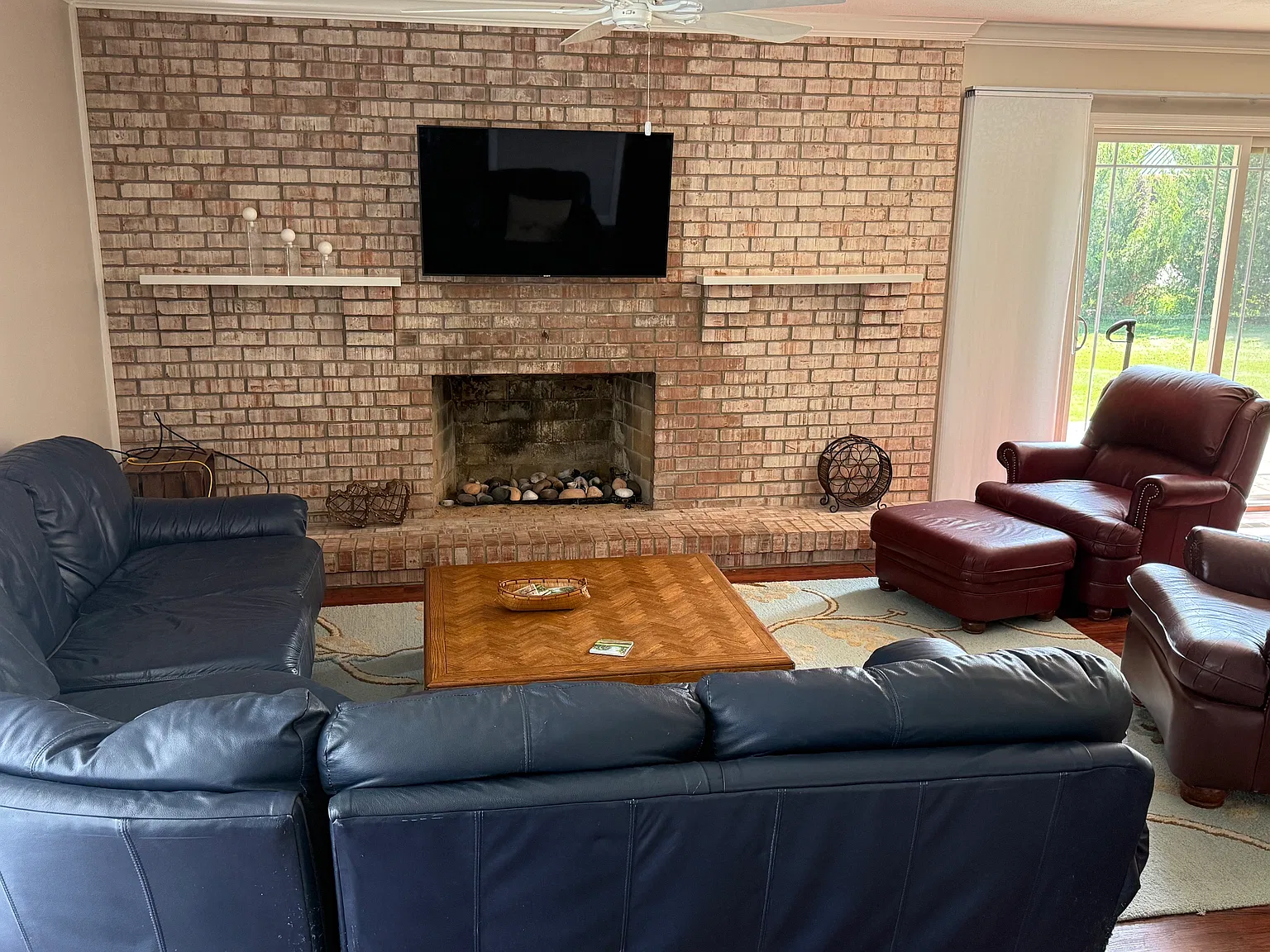 3 bed, 2000 sqft, $2,900 — Photo 4