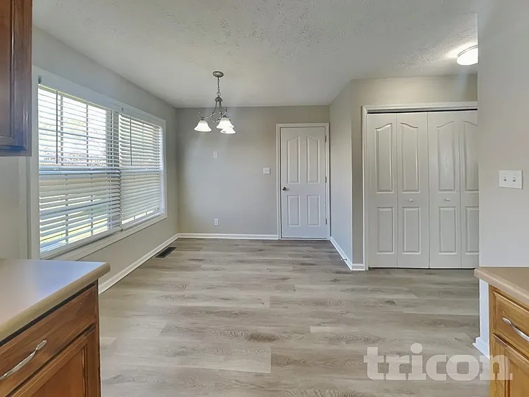 629 Wolfchase Dr — Photo 5