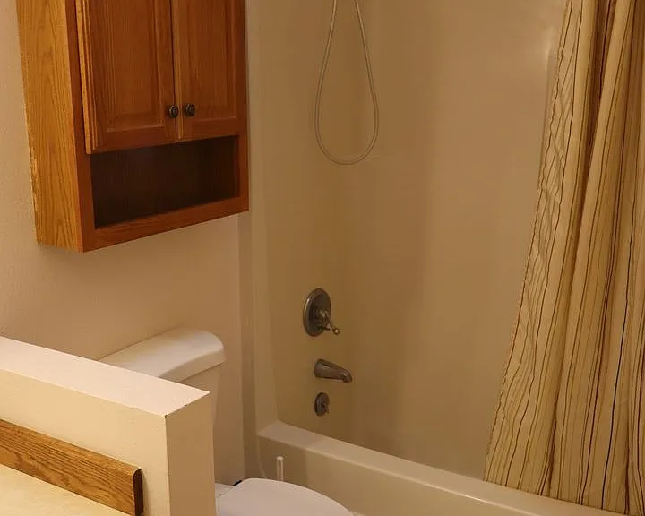 202 Arbour Dr — Photo 23