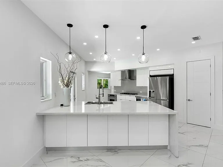 711 Sunset Rd — Photo 10