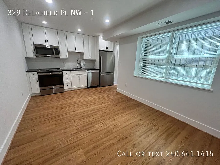 Charming 3 BR/1 BA Apartment in Petworth! — Photo 4