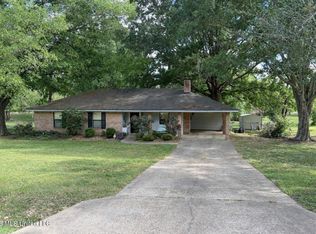 130 E Richland Cir, Richland, MS 39218
