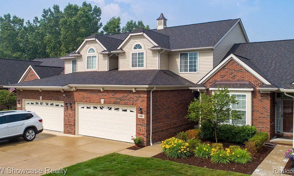 1st image of 24601 Rosemont Dr