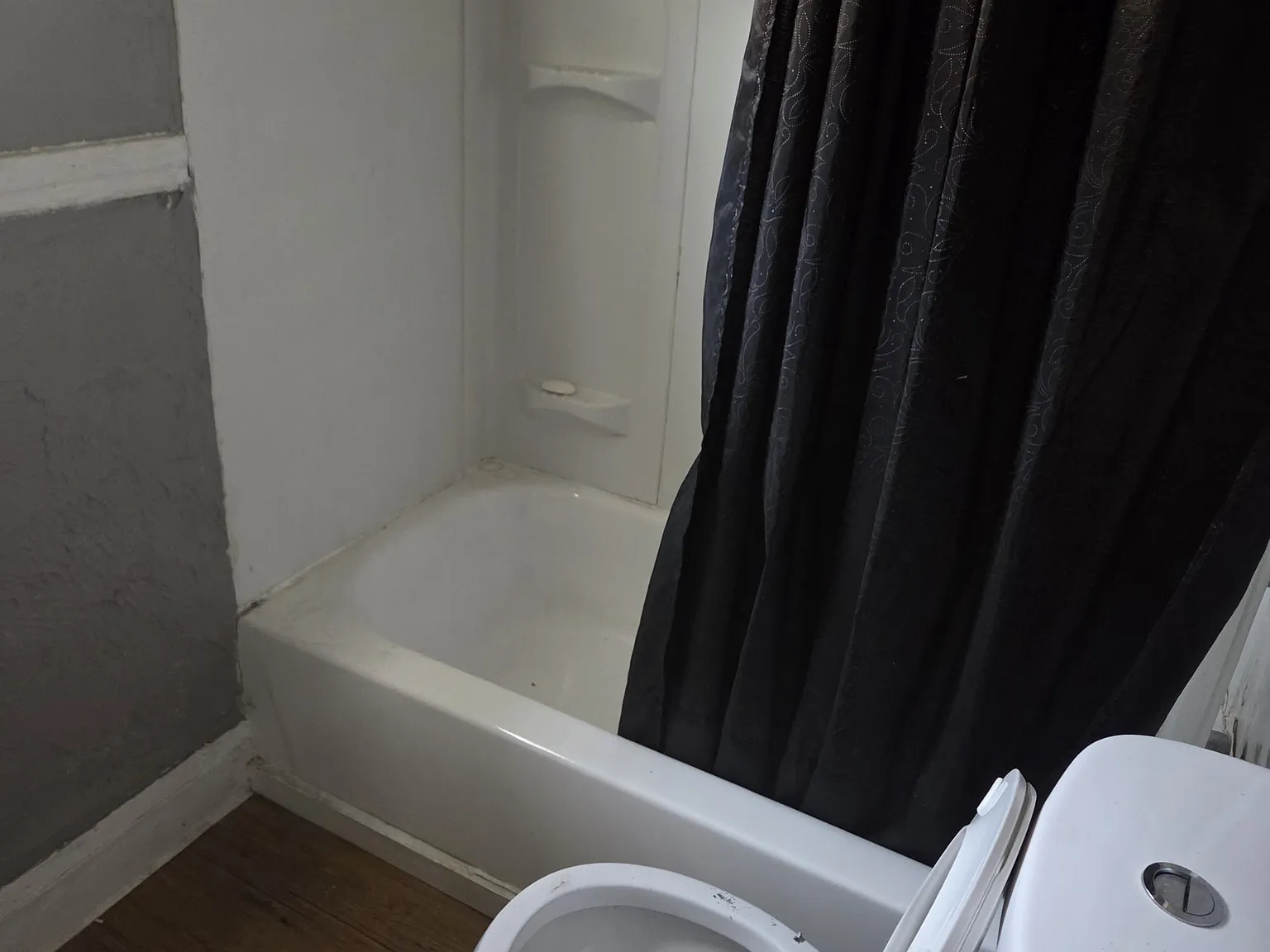 10702 Bryant Avenue - 1 — Photo 4