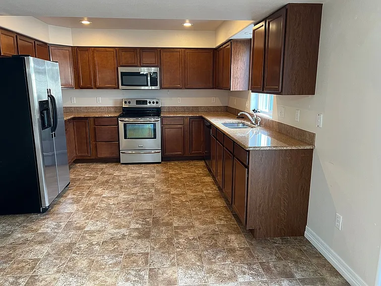 4809 Garnet Way — Photo 4