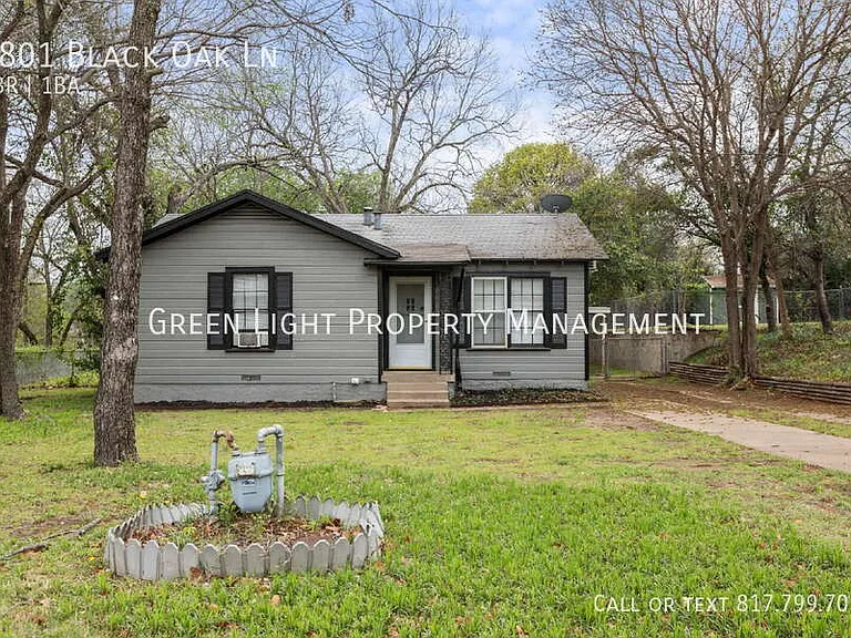 4801 Black Oak Ln — Photo 2