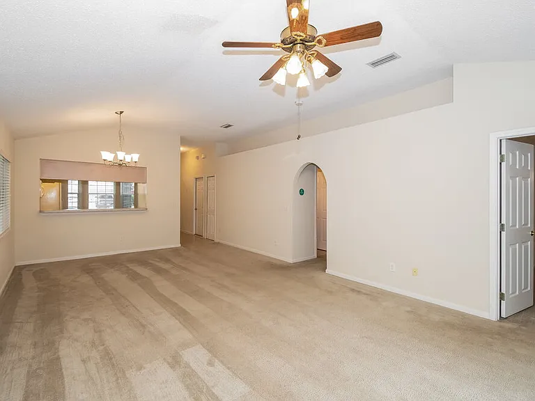3256 Ayrshire St — Photo 4